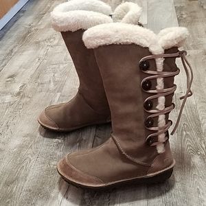 Sorel Sura Snow Boots size 7